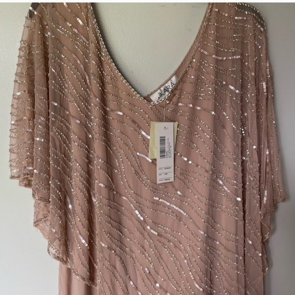 Elegant Blush Women's Dress **FLAW** - Picture 11 of 11